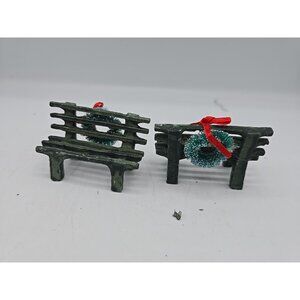 Christmas Village Park Benches w Wreathes Figur Doll House Holiday Lemax Dept 56